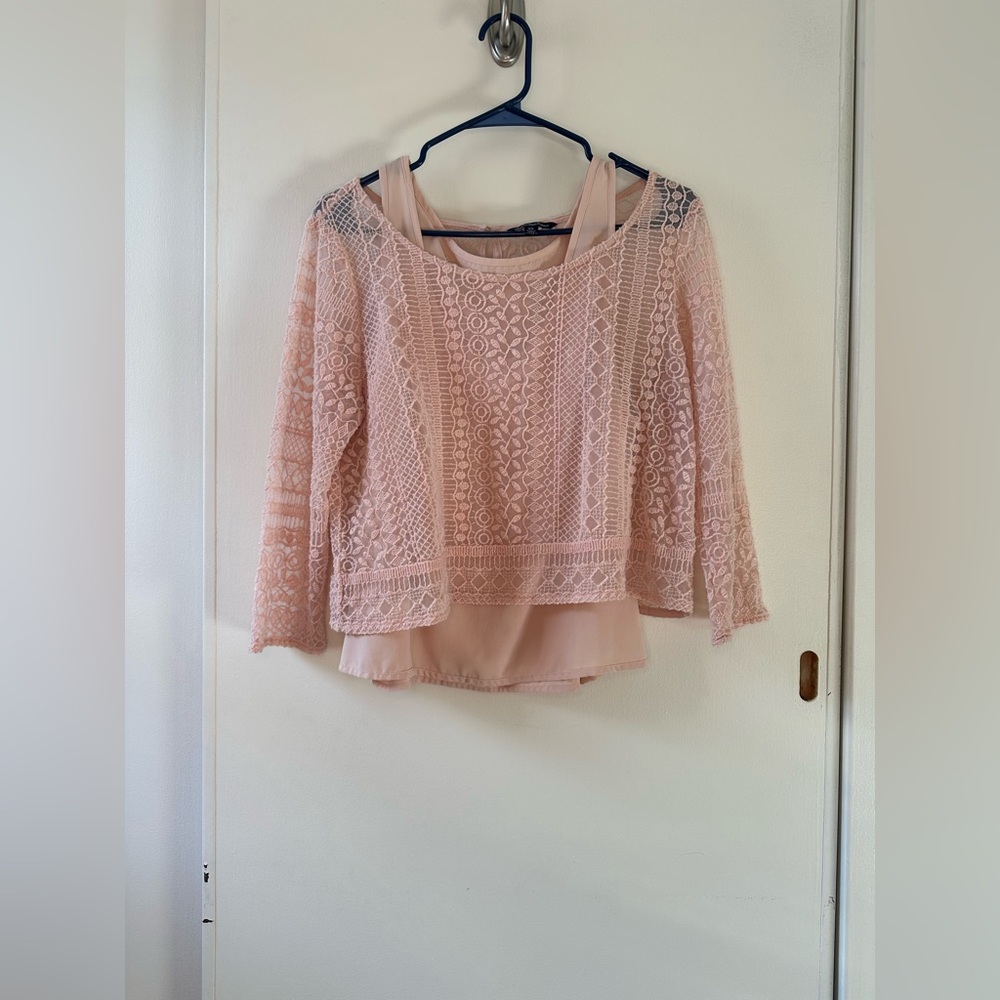 American Eagle | Women’s 2-piece top | pink lace | M